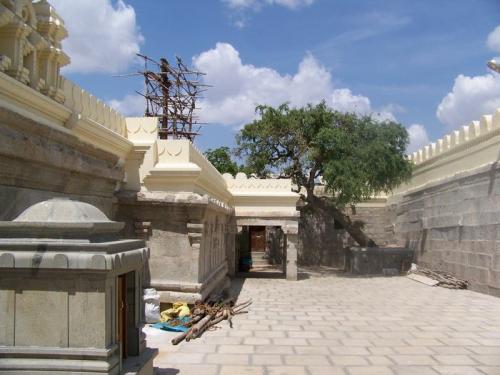 Sri Chamundeshwari Temple (bangalore_100_1674.jpg) wird geladen. Eindrucksvolle Fotos von der indischen Halbinsel erwarten Sie.